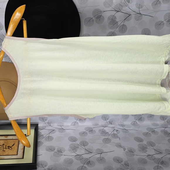 Lululemon Soul Stride Tank - Picture 2 of 7